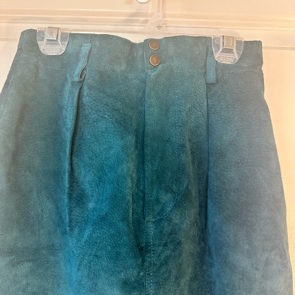 Vintage 90’s West Bay Leather Suede Teal Pleated Skirt, Size XS/S - Picture 6 of 9